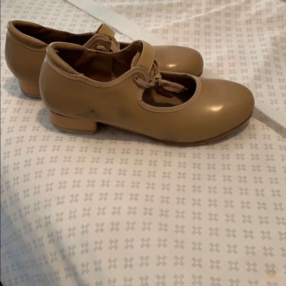 Little kid tap shoes - Picture 3 of 4